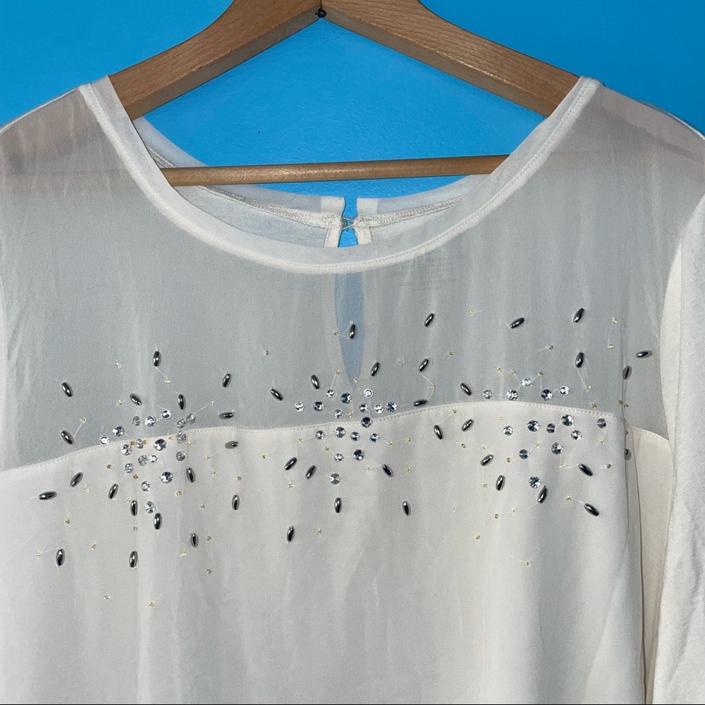 Lane Bryant White Gem Bead Rhinestone Pattern Blouse 3/4 Sleeves Winter 22/24 - Picture 3 of 11